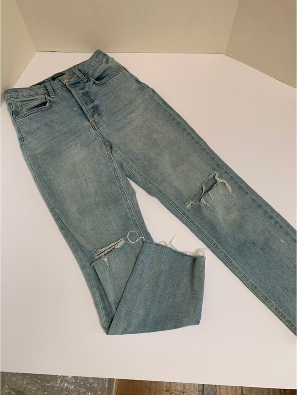 Wild Fable Super High Rise Slim Straight Distressed Jeans Size 2
